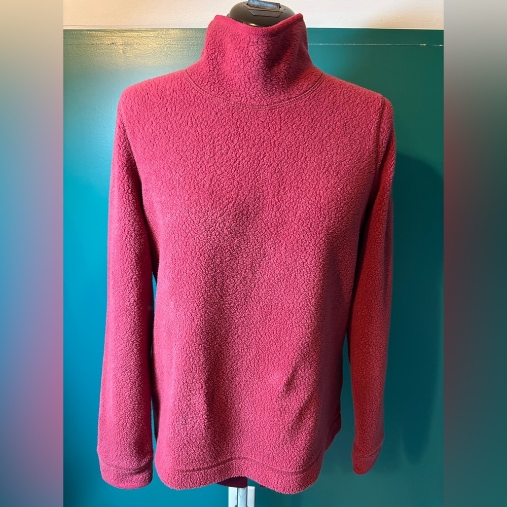 L.L. Bean Women's Vibrant Red Maroon Turtleneck Sweater